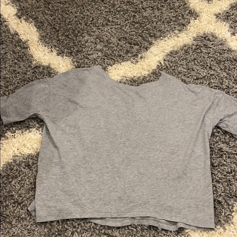 lululemon gray cropped shirt